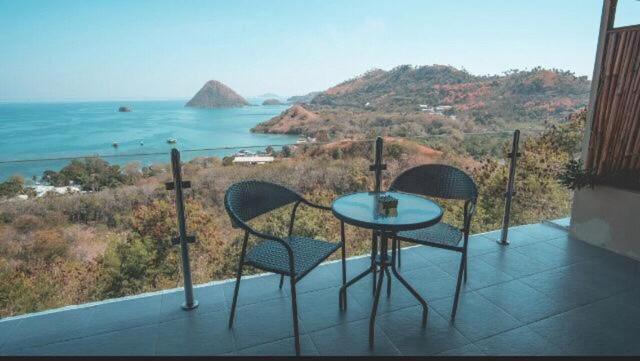 Sunset Hill Hotel Labuan Bajo Dış mekan fotoğraf
