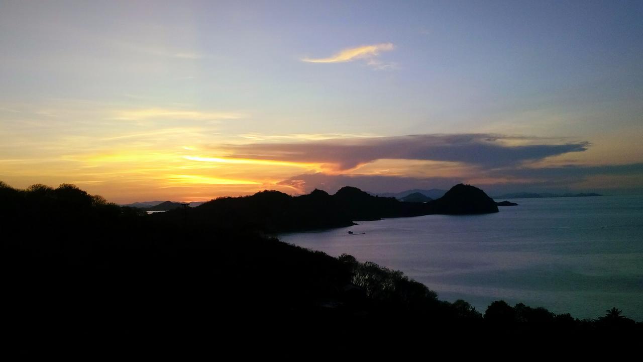 Sunset Hill Hotel Labuan Bajo Dış mekan fotoğraf