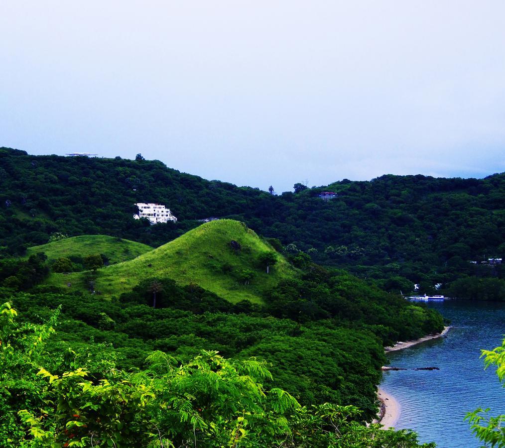 Sunset Hill Hotel Labuan Bajo Dış mekan fotoğraf